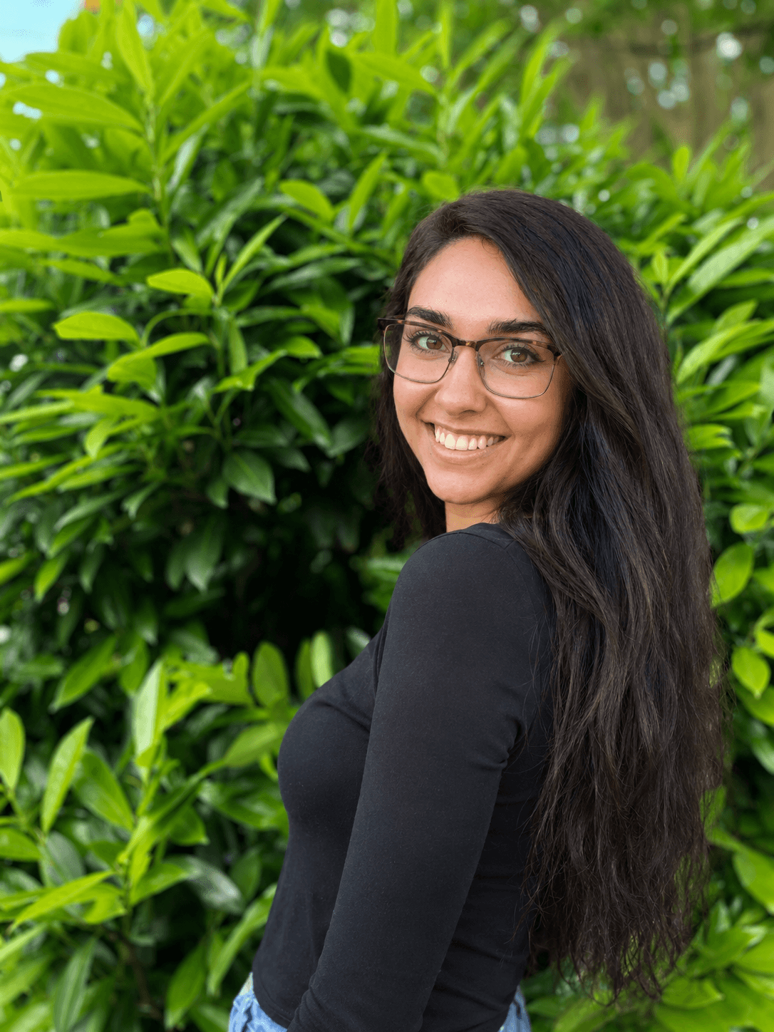 Regenerated my linkedin pic w/ AI to look more like current me than college me hahaha